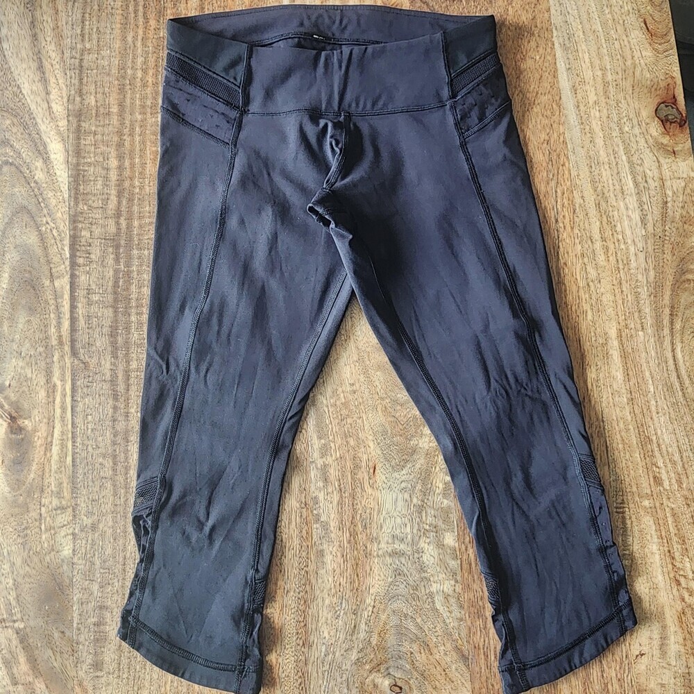 Lululemon Pants Womens 6 Black Capri Mesh Panel Running Leggings Yoga Athletic